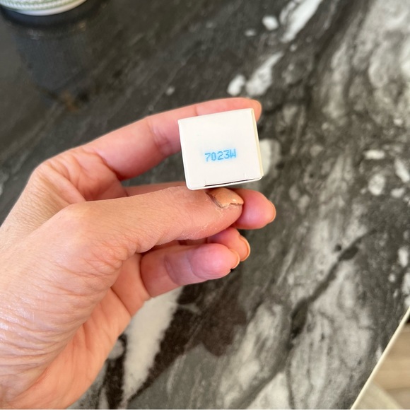 Cargo Cosmetics Essential Lip Color - Las Vegas - NWT - Picture 6 of 6